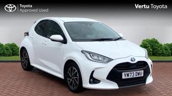 Toyota Yaris 1.5 Hybrid Design 5dr CVT Hybrid Hatchback